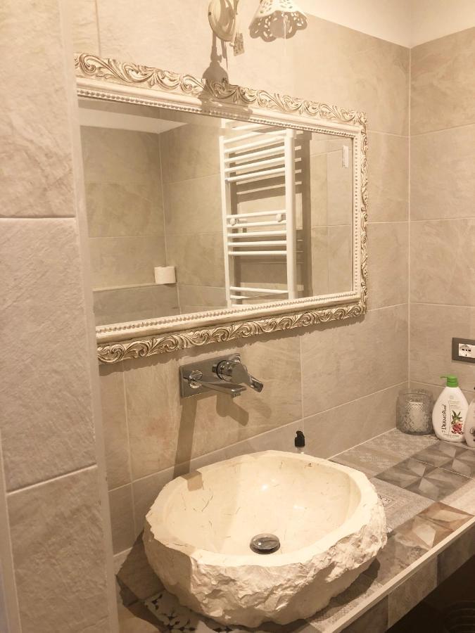 La Rosa Bianca Bed & Breakfast Rozzano Exterior photo