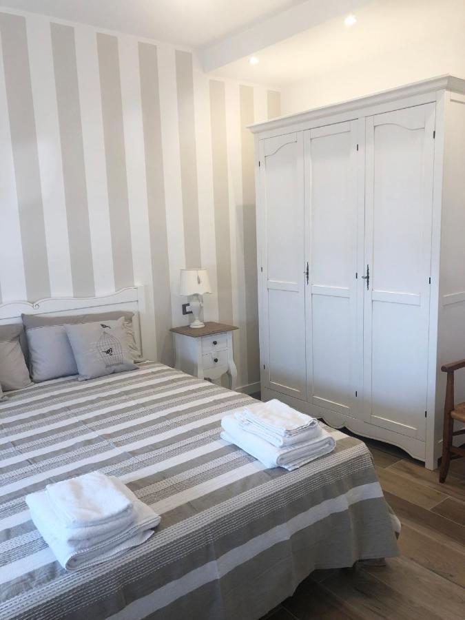 La Rosa Bianca Bed & Breakfast Rozzano Exterior photo